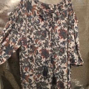 Avenue long sleeve cold shoulder top